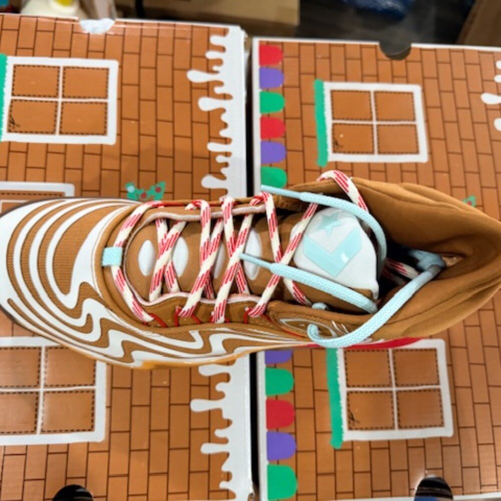 NIB Converse Gingerbread - Picture 14 of 15